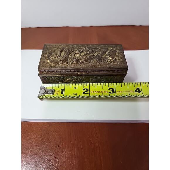 ANTIQUE JAPANESE Dragon Repousse METAL STAMPS BOX JAPAN POSTAGE DESKTOP - Picture 11 of 13